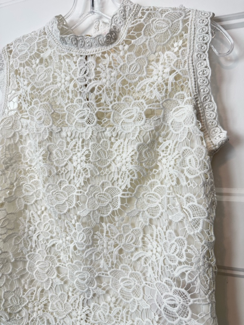 Nanette Lepore Lace Blouse Women S Ivory Floral Crochet Sleeveless Mock Neck - Picture 3 of 7